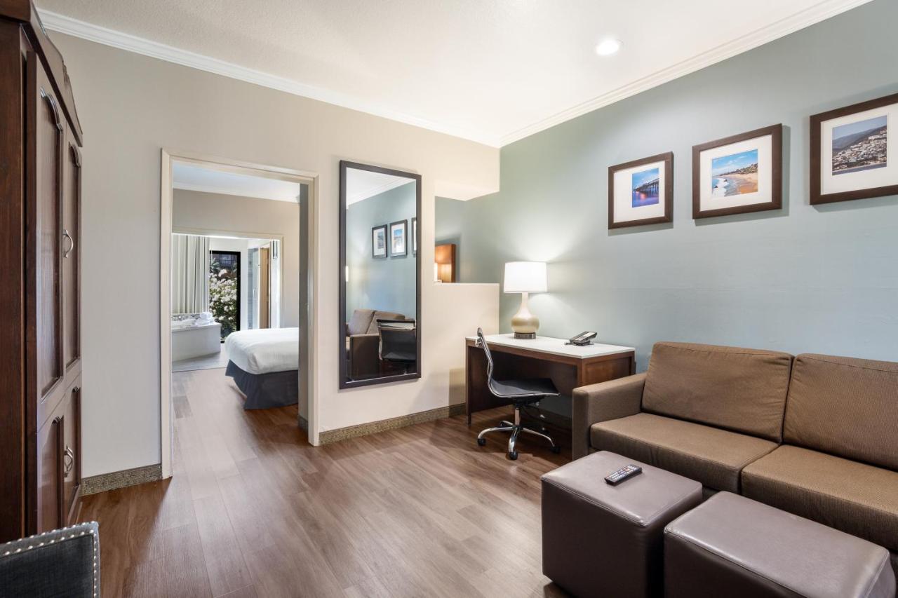 Mainstay Suites Orange County John Wayne Airport Santa Ana Buitenkant foto