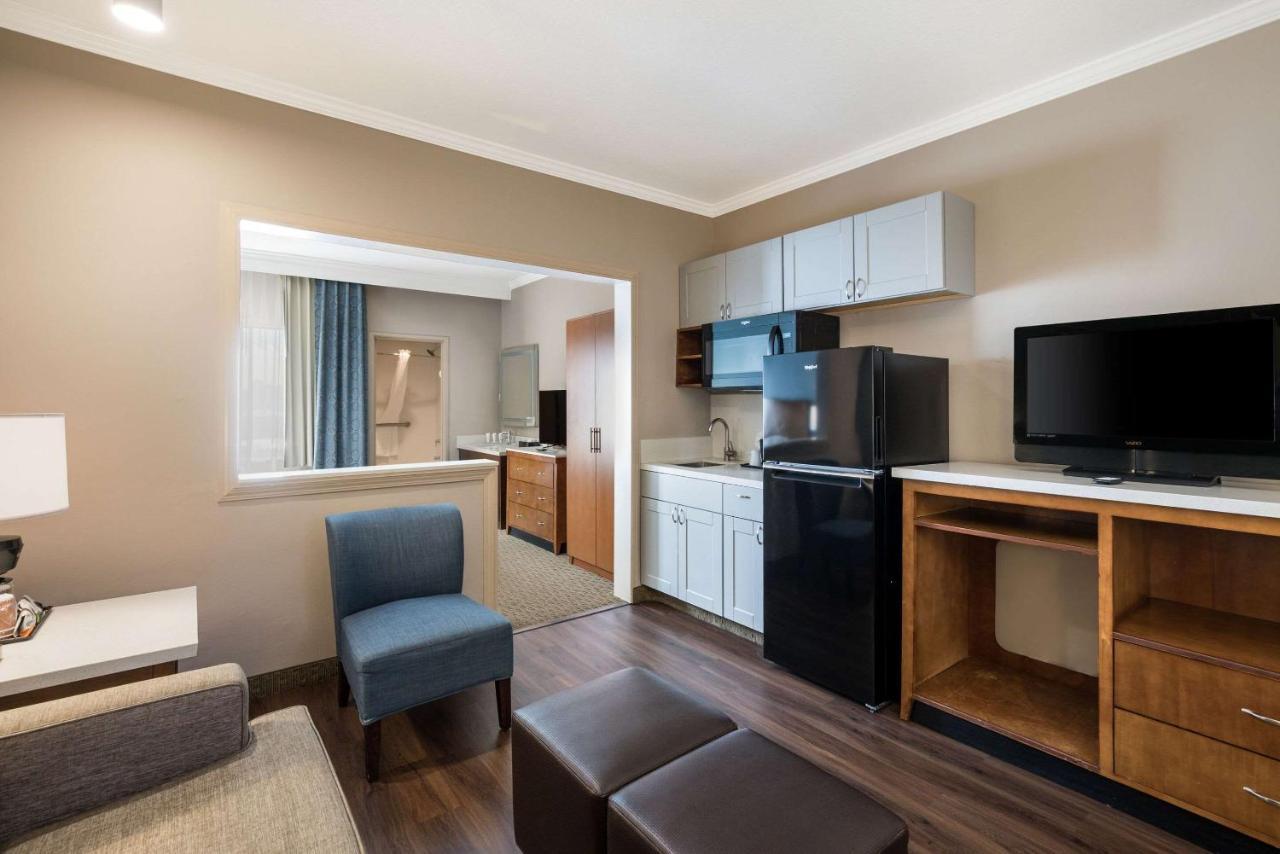 Mainstay Suites Orange County John Wayne Airport Santa Ana Buitenkant foto