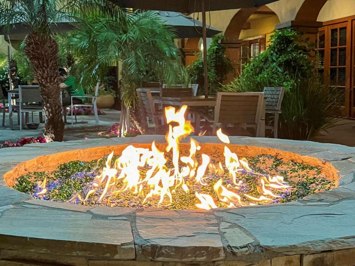 Mainstay Suites Orange County John Wayne Airport Santa Ana Buitenkant foto